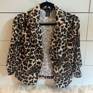 Soft Women’s Cheetah Blaze, Quarter Length Sleeve